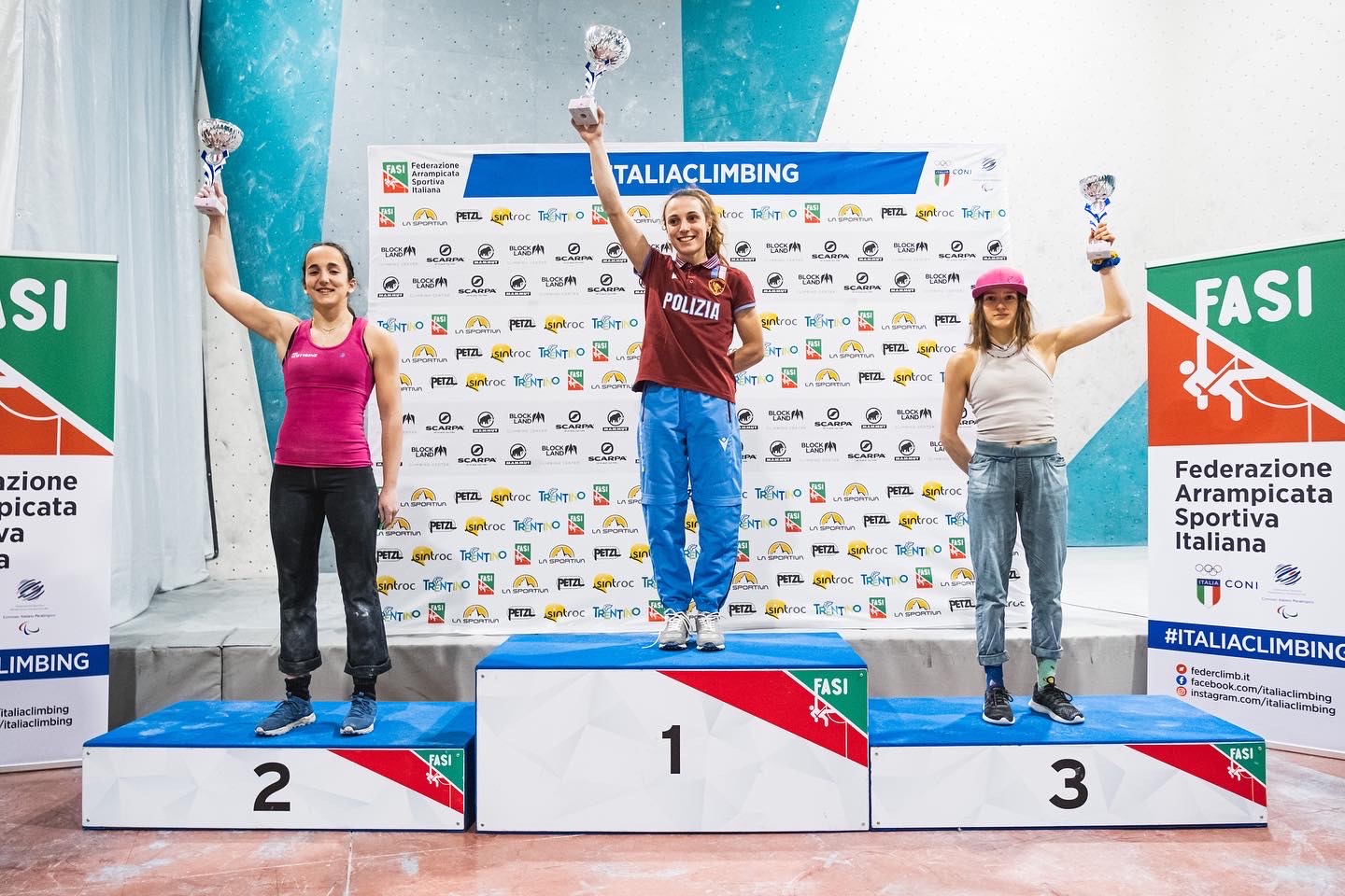 L’Aquilaの女子表彰台:1位Camilla Moroni、2位Giulia Medici、3位Alessia Mabboni