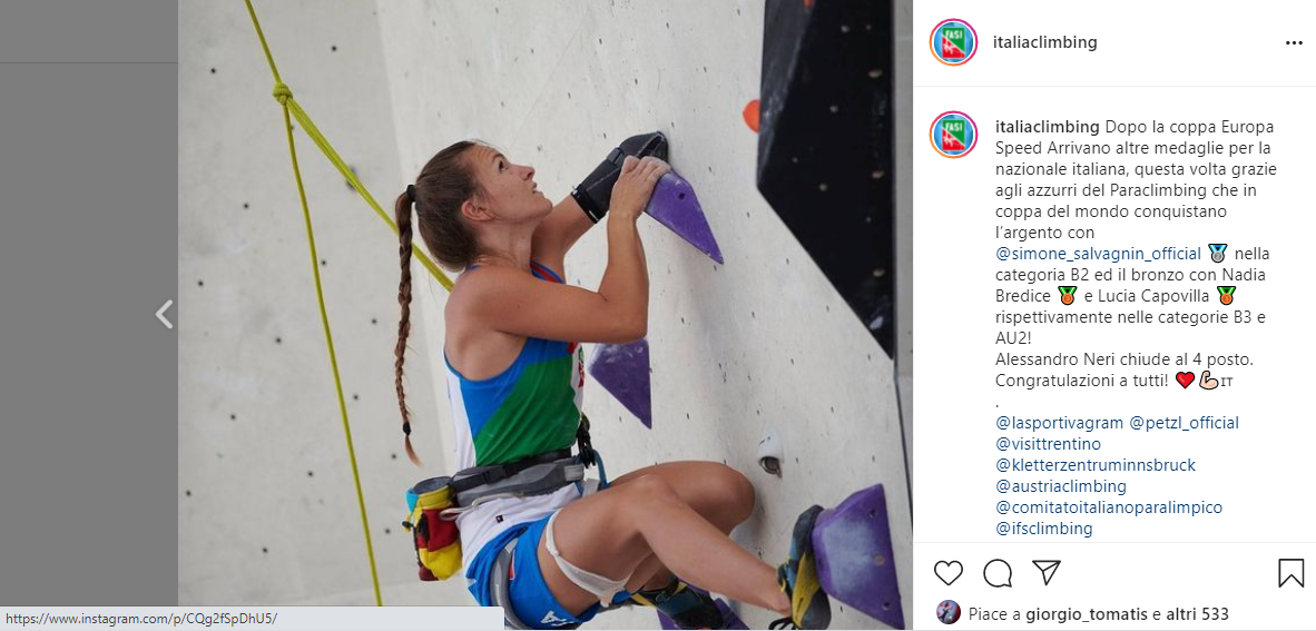 2021年Innsbruckのパラクライミングでのイタリア勢のメダルについてのFASI投稿のスクリーンショット。ロープクライミングの写真を掲載。