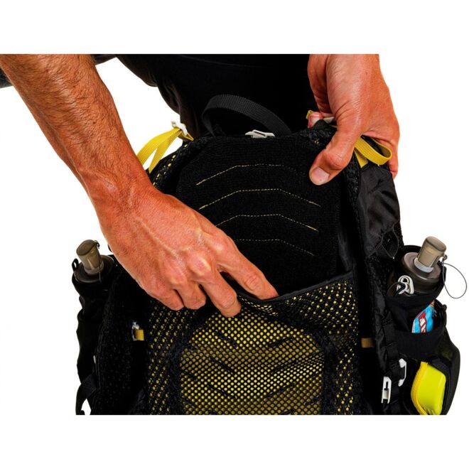 Ferrino X-Dry 15+3 トレイルランニング用ザック