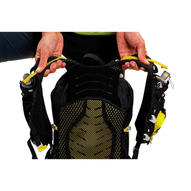 Ferrino X-Dry 15+3 トレイルランニング用ザック