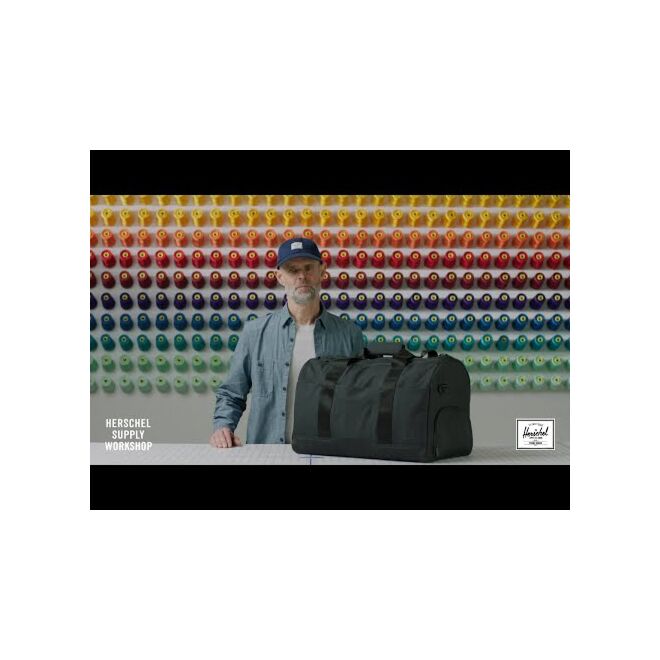 Herschel Novel Duffle Tech 旅行用ダッフルバッグ