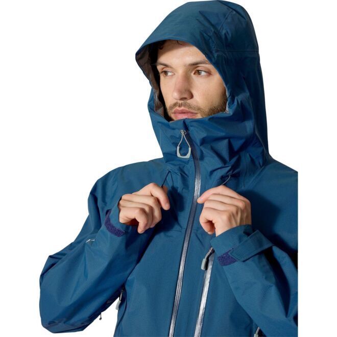 Rab Downpour Mountain Jacket 男性用防水ジャケット