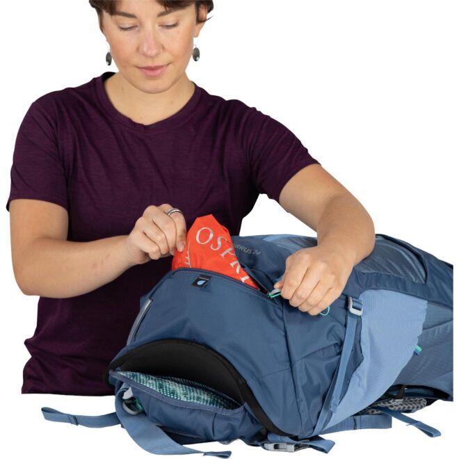 Osprey Sirrus 24 レディーストレッキングザック