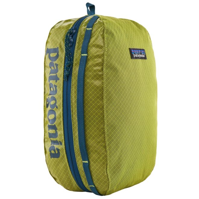 Patagonia Black Hole Cube Medium ビューティケース