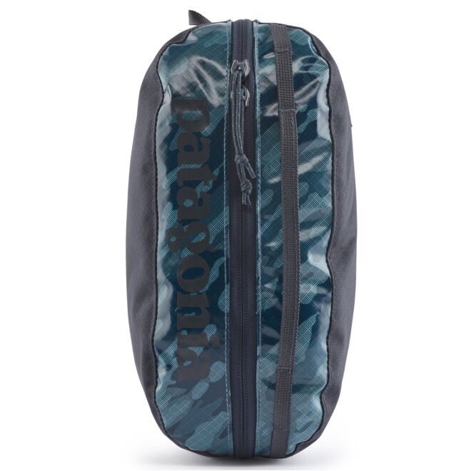Patagonia Black Hole Cube Medium ビューティケース