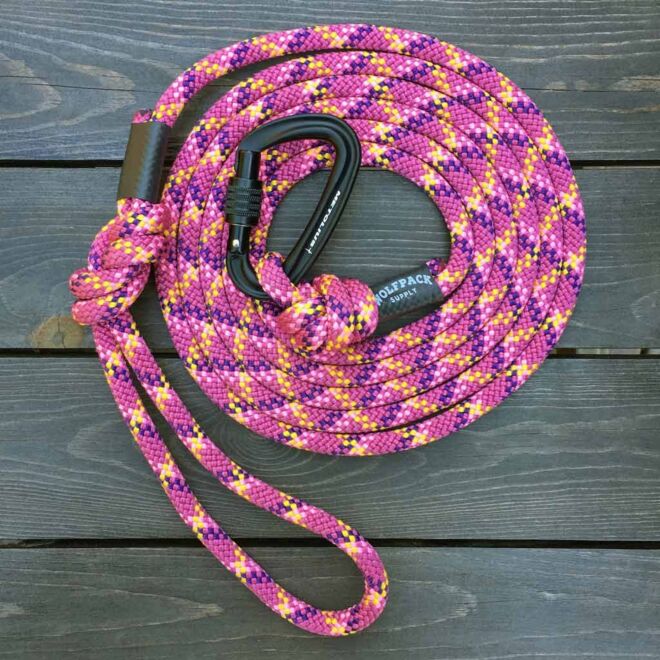 Wolfpack Supply Poppy Leash 犬用ロープリード