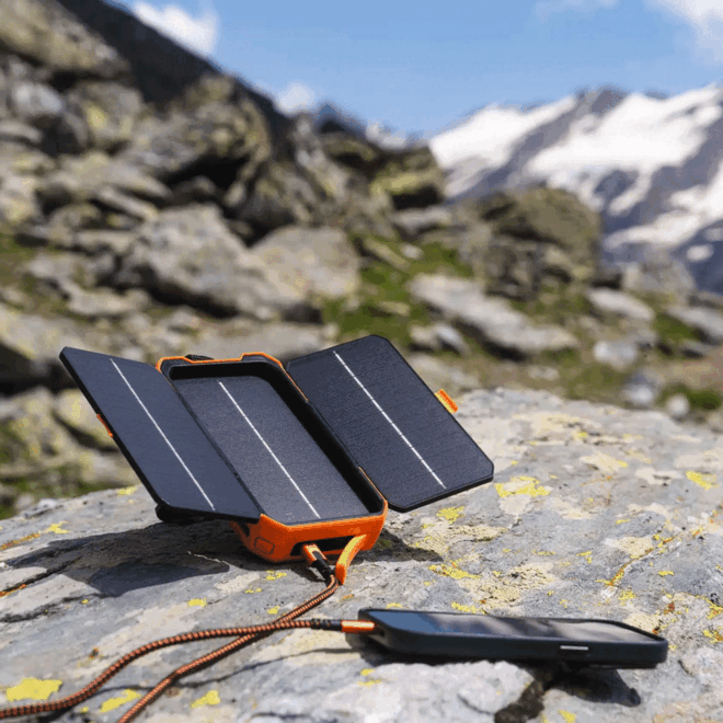 Xtorm Rugged Solar Powerbank 10,000 mAh - 20W ポータブル充電器