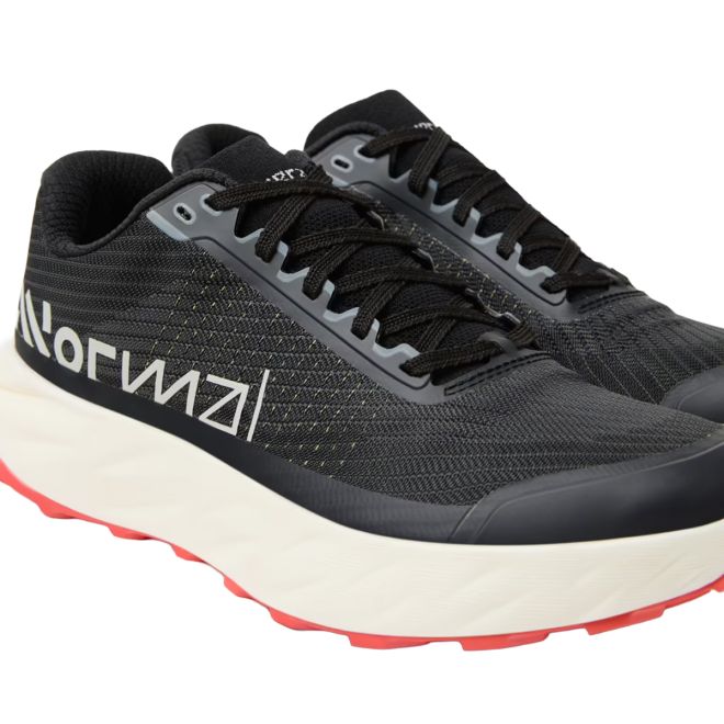 NNormal Kjerag 02 トレイルランニングシューズ