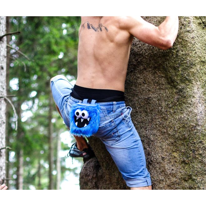 Crafty Climbing Dark Blue Five Toothed Monster チョークバッグ