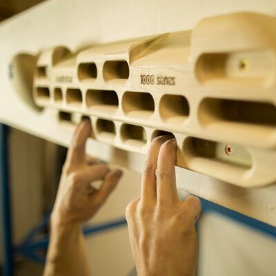Beastmaker 1000 - ブナのクライミングトレーニング用ボード