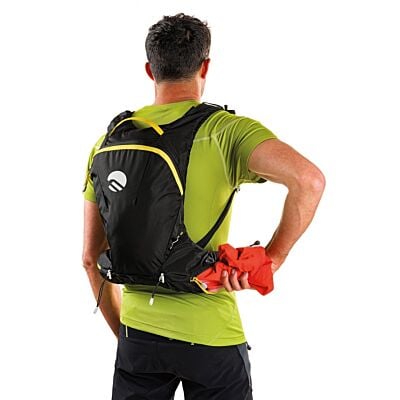 Ferrino X-Track 15 l トレイルランニング用ザック