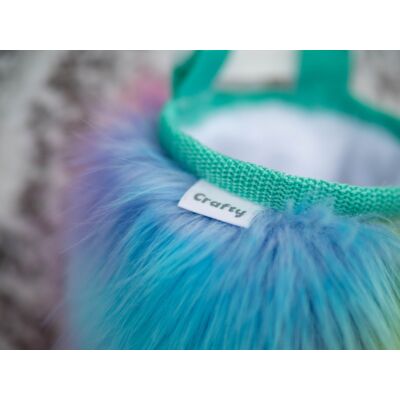 Crafty Climbing Rainbow Furry チョークバッグ