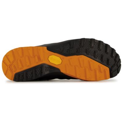 AKU Rocket DFS Mid GTX トレッキングブーツ