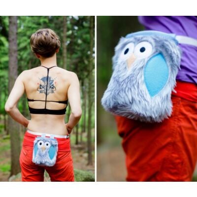 Crafty Climbing Forget-Me-Not Furry Owl チョークバッグ