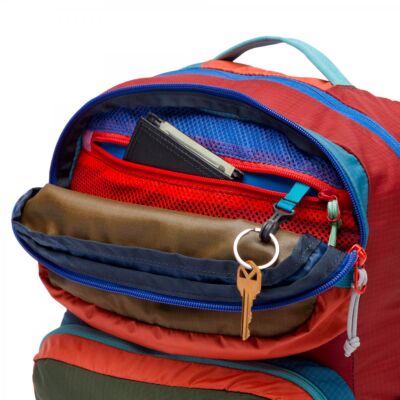 Cotopaxi Tasra 16 自由時間用バックパック PCポート付き