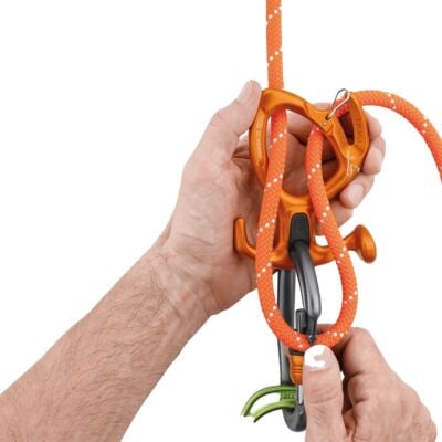Petzl Pirana ガイド カニオニング用ディスケンソーレ