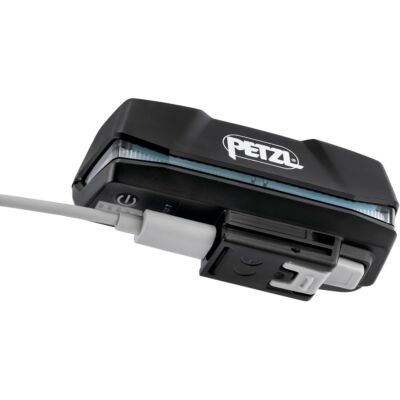 Petzl Xena 充電式ヘッドランプ