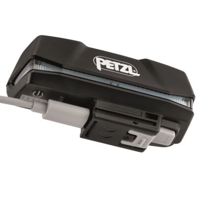 Petzl Nao RL 充電式ヘッドランプ