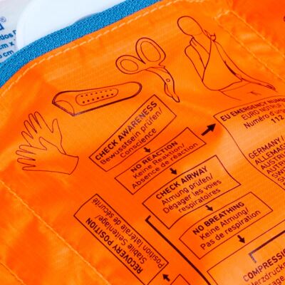 Ortovox First Aid Roll Doc Mid 救急キット