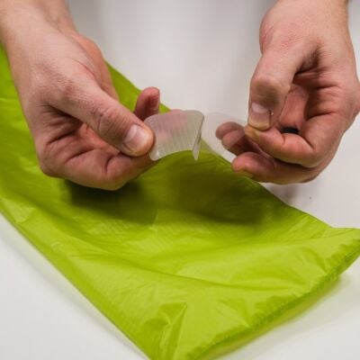 McNett Tenacius Tape Silnylon Patches 修理パッチ