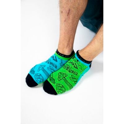 E9 Enove Odd Rocks Low クライミングソックス