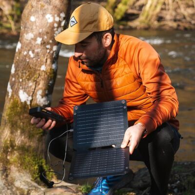 Xtorm SolarBooster 14W ポータブルソーラーパネル