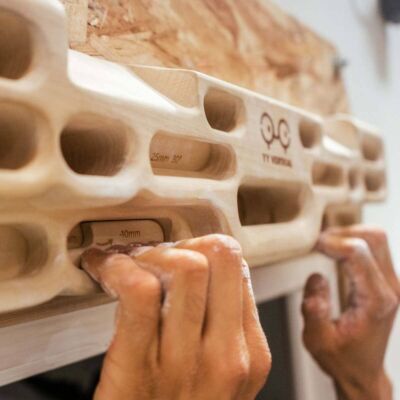 YY Vertical Verticalboard One クライミングトレーニング用ボード