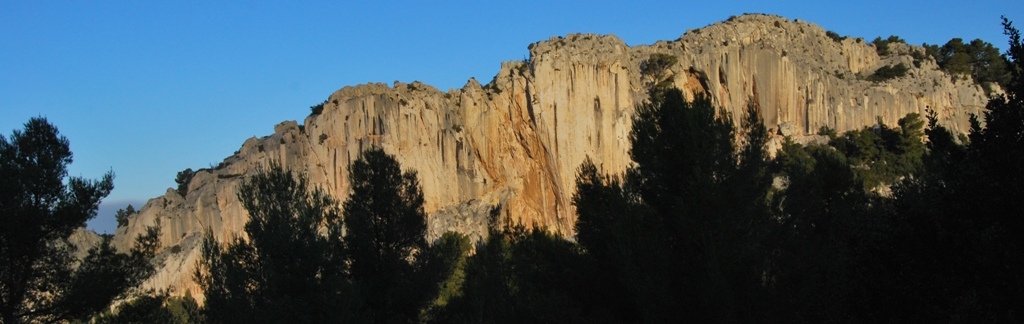 Cimai falesia arrampicata inverno Cimai falesia arrampicata inverno