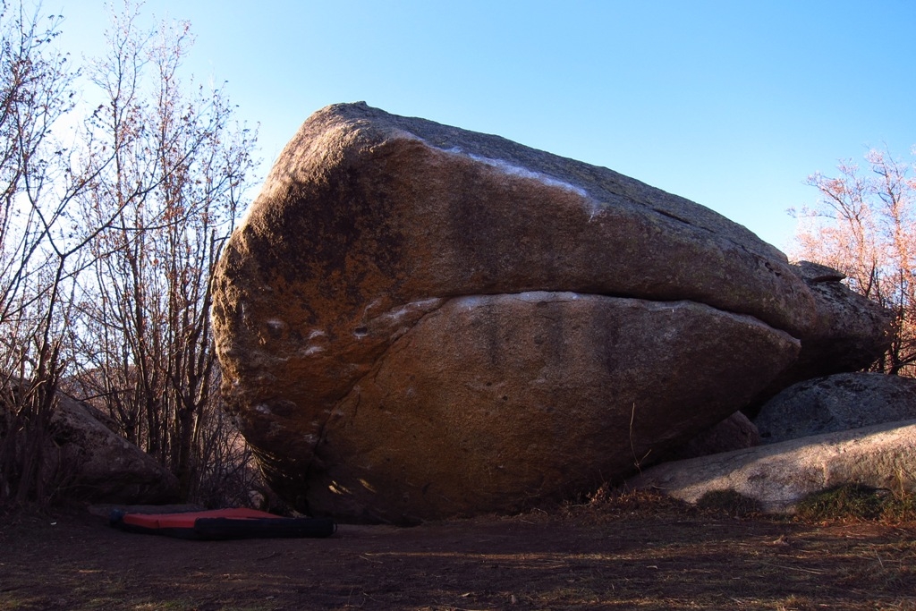 Targassonne boulder arrampicata